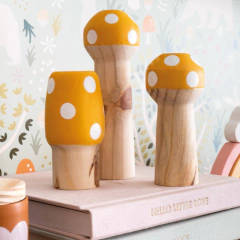 trio-de-cogumelos-palito-amarelo-modali-baby