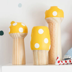 trio-de-cogumelos-palito-amarelo-modali-baby
