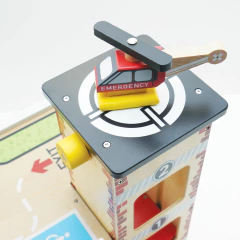 garagem-de-madeira-para-bombeiros-le-toy-van