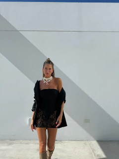 VESTIDO STRAPLES CON BODY NEGRO