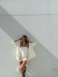 VESTIDO STRAPLES CON BODY WHITE en internet