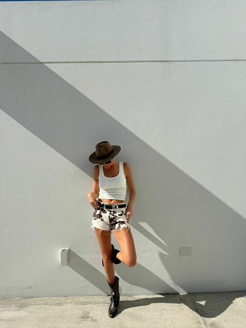 SHORT COW