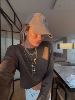 SWEATER PELOTON VERDE en internet