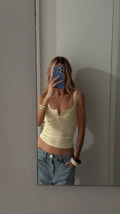 MUSCULOSA CUTE AMARILLA