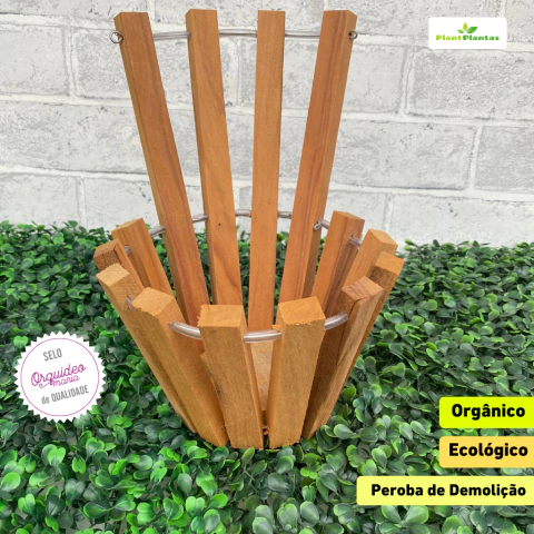 Cachepô oval de parede feito de madeira peroba de demolição, com design ecológico e orgânico, ideal para Orquídeas.