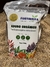 Pacote de adubo orgânico Fortirriza para orquídeas e plantas, com informações sobre nutrição e peso.