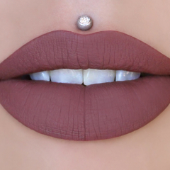 Liquid Lipstick de Jeffree Star en internet