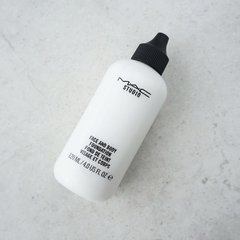 Mac Face and Body Foundation White