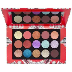 Pat McGrath Labs Luminous Legends: Mega Eye shadow Palette