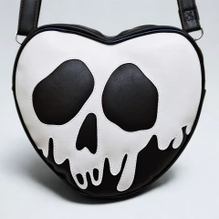 Bolsa Coração Maça Envenenada Preta e Branca - comprar online