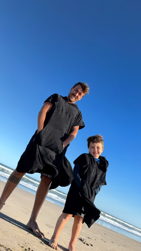 PONCHO BLACK | KIDS - comprar online