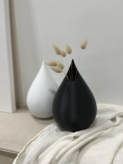 FLORERO GOTA NEGRO - comprar online