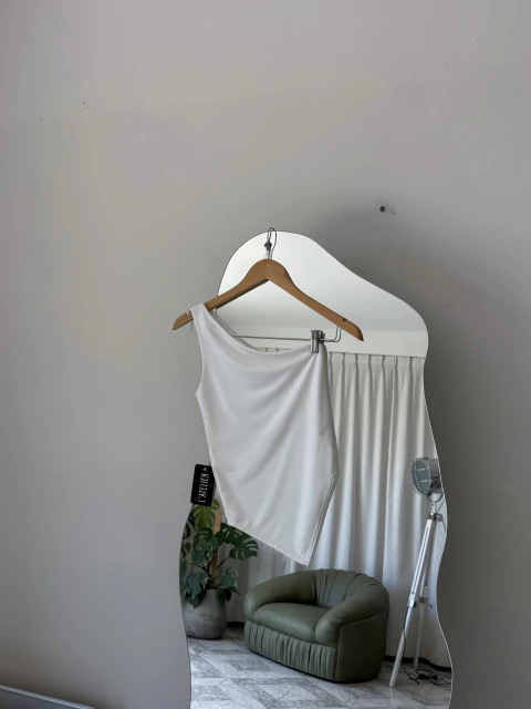 TOP asimetrical - comprar online