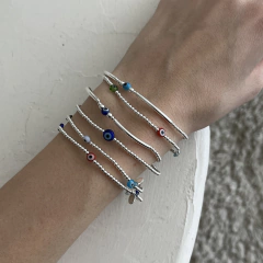 Pulseras Elastizadas con Ojito