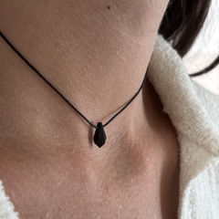 Collar de Hilo ajustable y cristal en internet