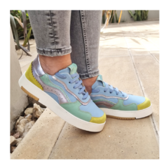 Zapatilla Vivir sin Permiso Celeste - comprar online