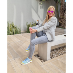 Zapatilla Vivir sin Permiso Celeste en internet