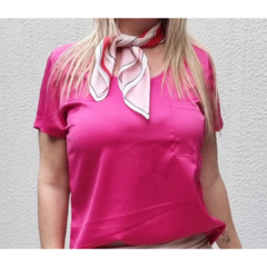 Remera de seda fucsia