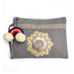 Sobre Folk mandala arco iris gris - comprar online