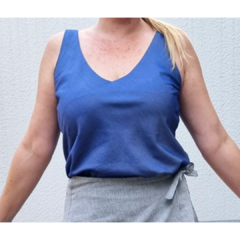 Musculosa al bies denim azul