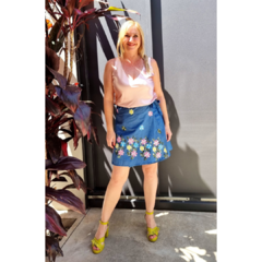 Falda denim bordada flores en internet