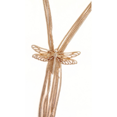 Collar largo libélula escote V