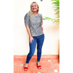 Remera marinera negro y blanco♥️ en internet
