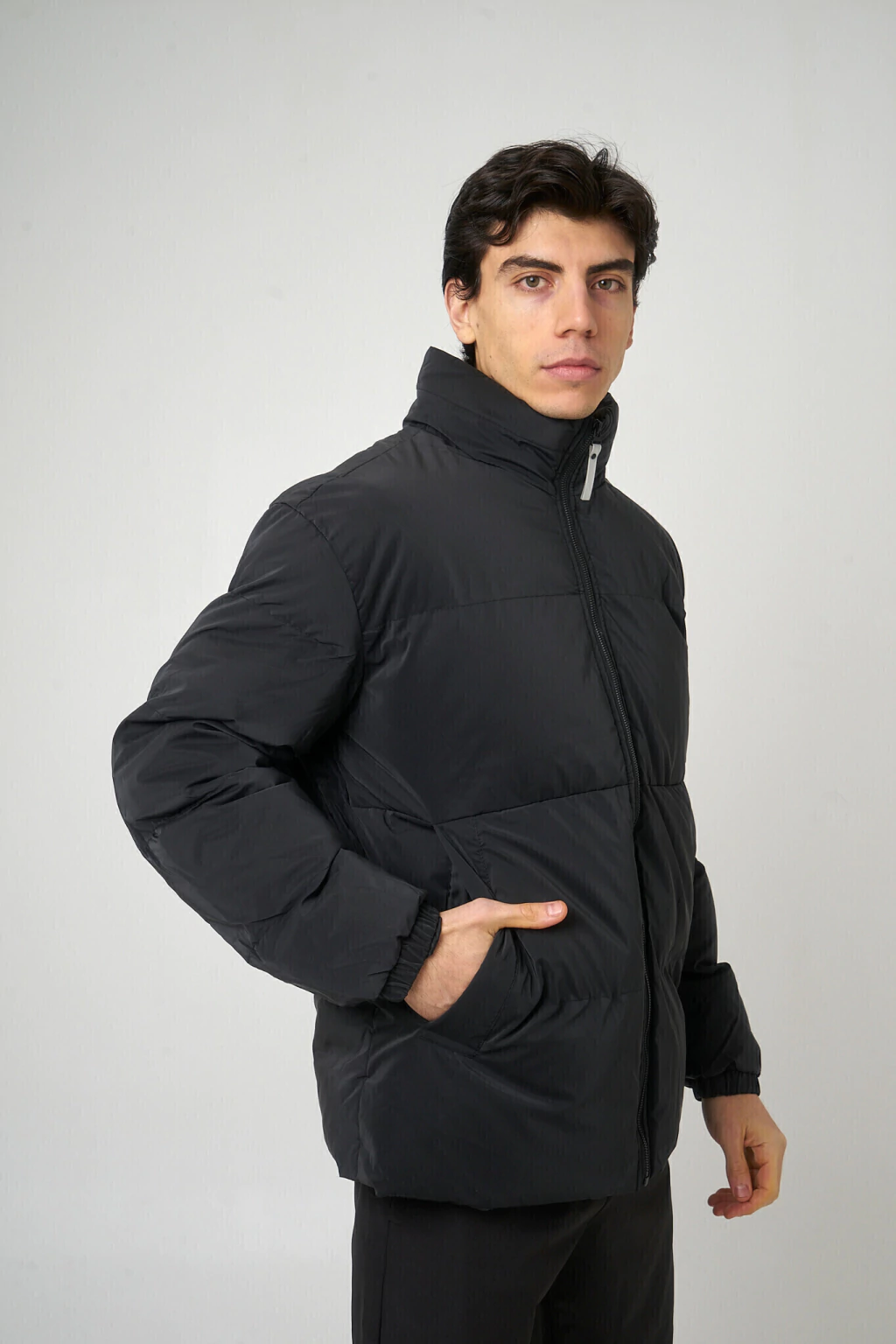 Camperon Corto Slim Invierno Vancouver - Negro