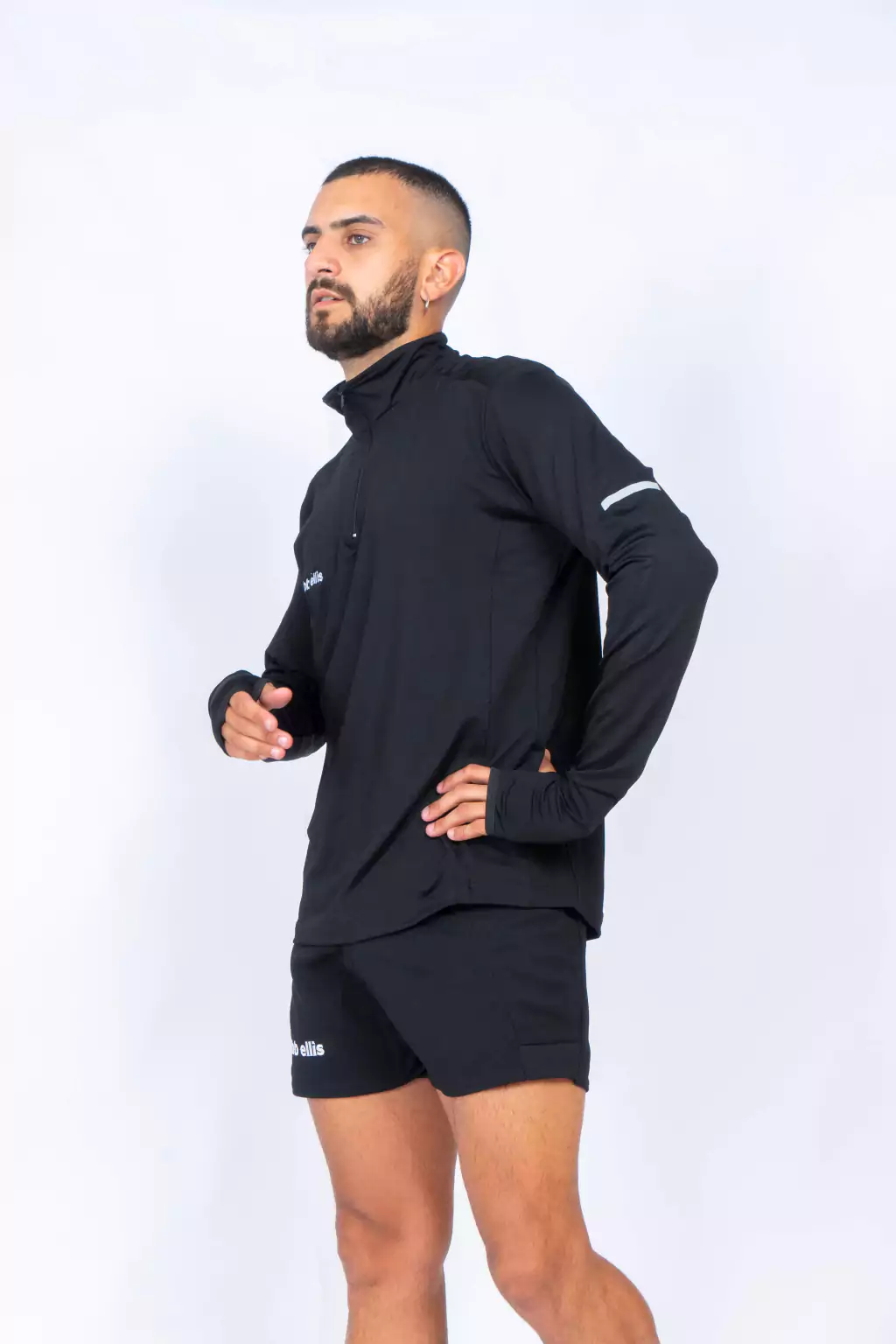 Buzo 1/2 cierre MANCHESTER - Negro