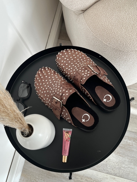 Zueco cuero dark - comprar online