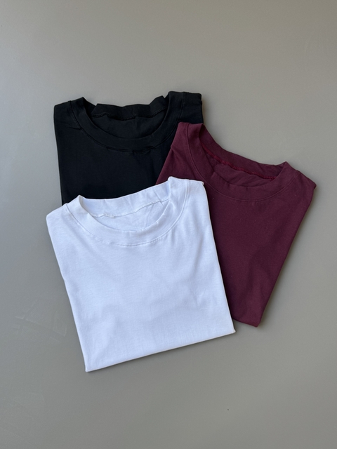 Remera over cuello ancho - comprar online