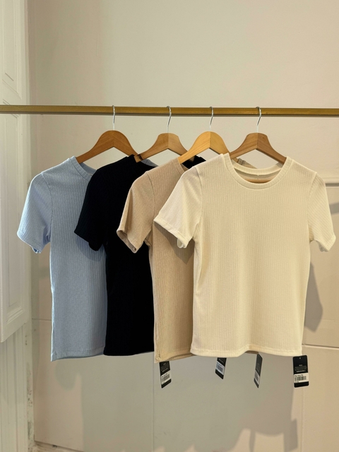 Remera canelon Megan