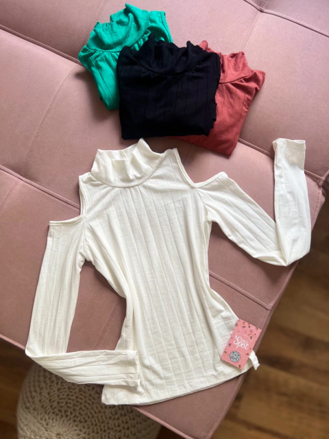 BLUSA CACHARREL CANELADA OFF WHITE