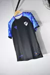 Remera Quilmes Pre Match Negra Hummel 2025