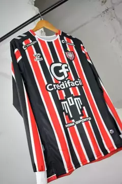 Camiseta Chacarita Titular Manga Larga Hummel 2024 en internet