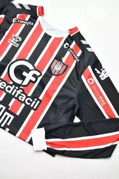 Camiseta Chacarita Titular Manga Larga Hummel 2024