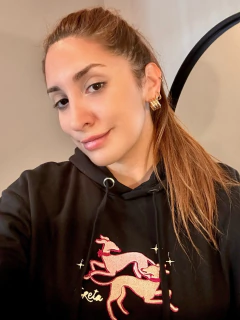 Buzo Canguro Bordado en internet