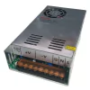 Fonte chaveada bivolt de 400W, 36V e 11A, com entrada AC compatível com diversas redes, alta eficiência e baixa temperatura durante a operação, possui proteção para curto-circuito e sobrecarga.
