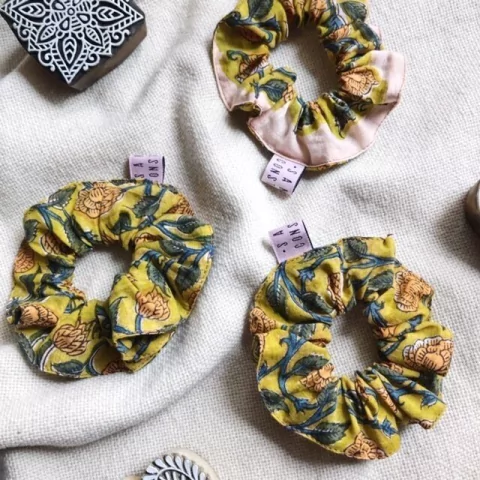 Scrunchie Block Print Mostaza