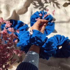 Maxi Scrunchie Azul en internet