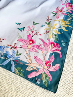 Pañuelo Orquídeas Azul 70x70