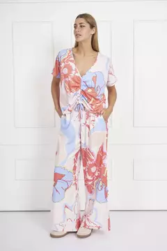 Remera Preto Poppy Flower Cian