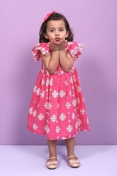 Vestido Kamilla bordado pink - comprar online