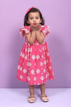 Vestido Kamilla bordado pink - comprar online