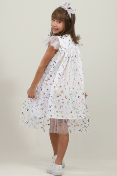 Vestido Clarissa borboletas na internet