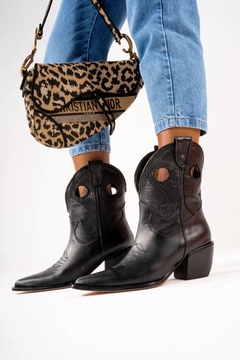 BURCH - comprar online