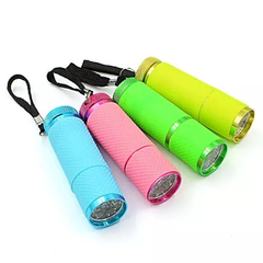 Lanterna LED/UV para Secagem de Unha Gel 3W 9 Leds Emborrachada na internet