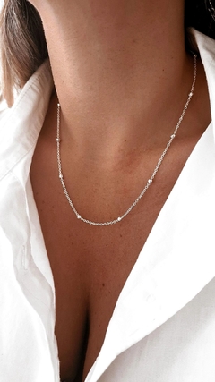 Collar bolitas