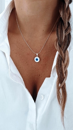 Collar ojo nacar círculo