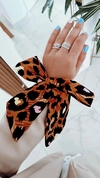 Colita con moño animal
